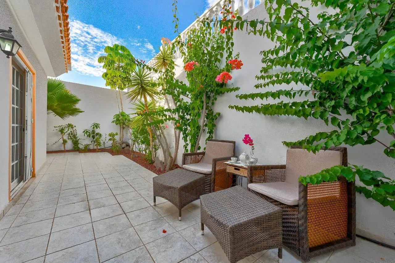 Marvelous Holiday Home - Villa La Caleta Costa Adeje