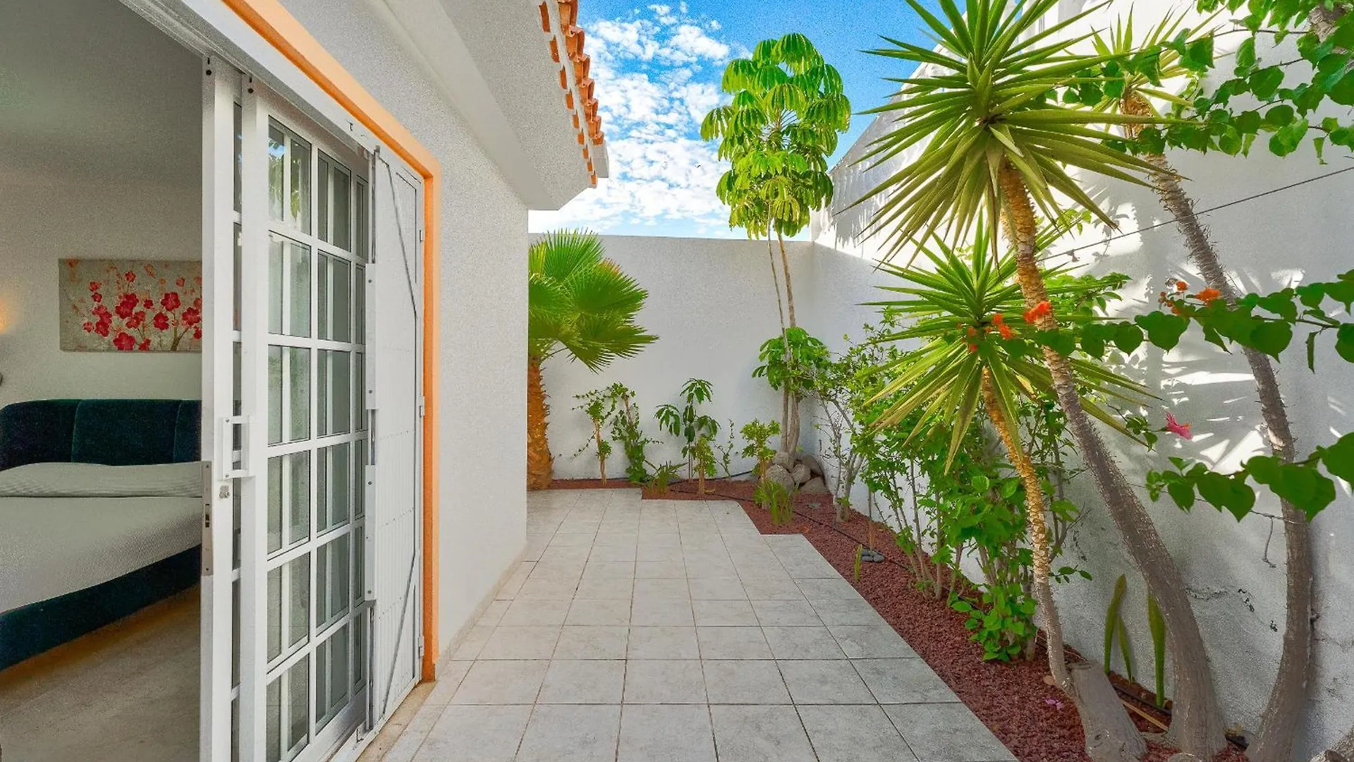 Marvelous Holiday Home - Villa La Caleta Costa Adeje