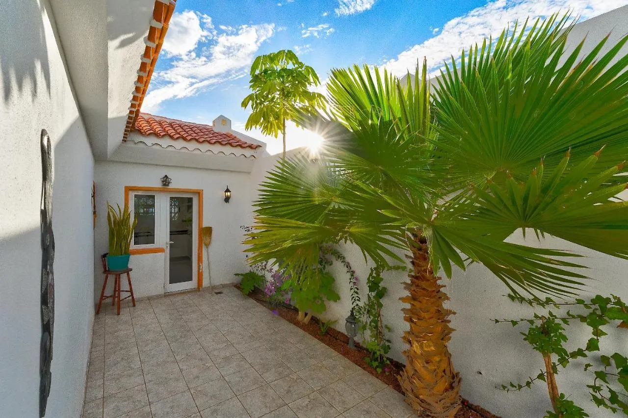 Marvelous Holiday Home - Villa La Caleta Costa Adeje