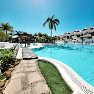 Adeje Paradise Junior Ocean Views And Heated Pool Apartment